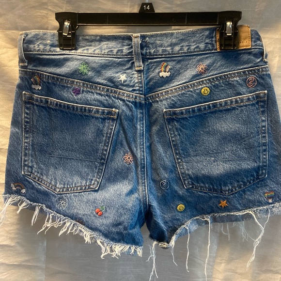 American Eagle Outfitters Distressed Denim Shorts with Colorful Embroidery - Picture 4 of 5